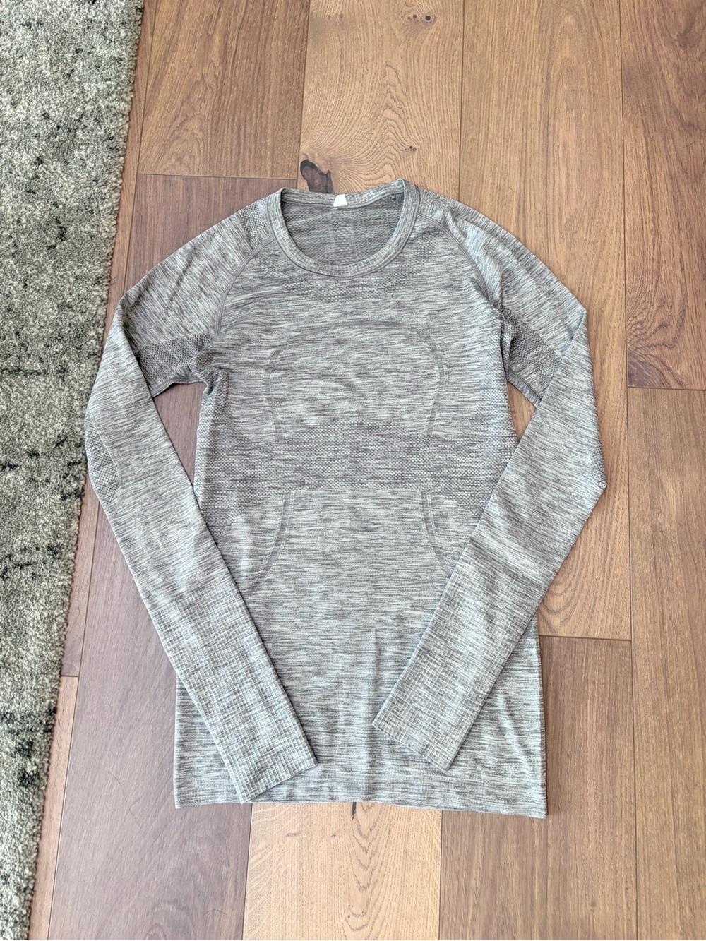 Lululemon Swiftly Light Gray Long-Sleeve Top